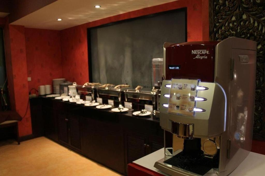 Goldenbell Hotel Chiangmai Chiang Mai Eksteriør billede